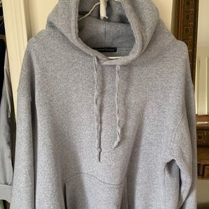 SUPER CUTE BRANDY MELVILLE CHRISTY HOODIE!💝